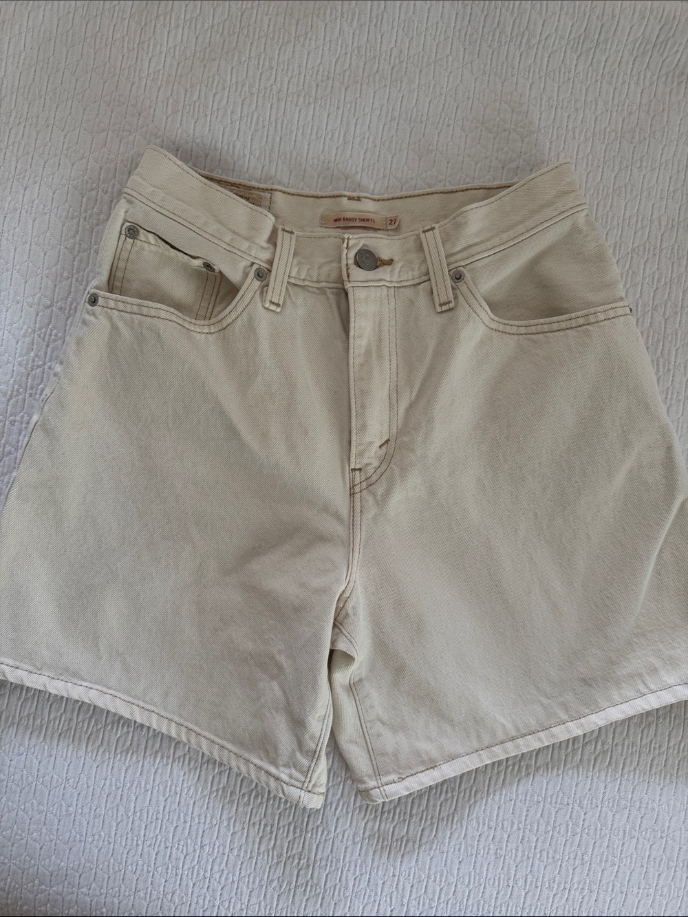 Levi’s High-Rise Baggy Shorts
